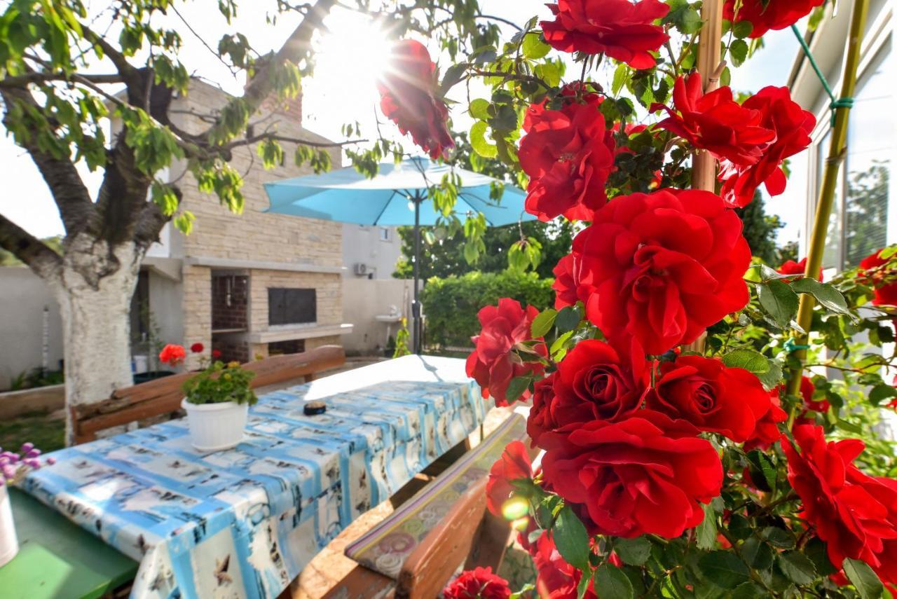 Nena Apartamento Sukošan Exterior foto