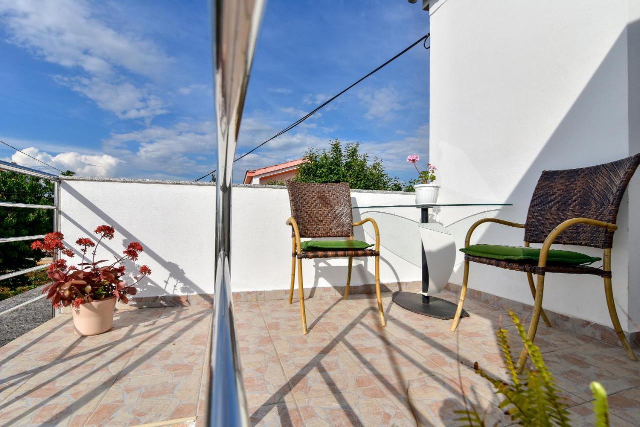 Nena Apartamento Sukošan Exterior foto