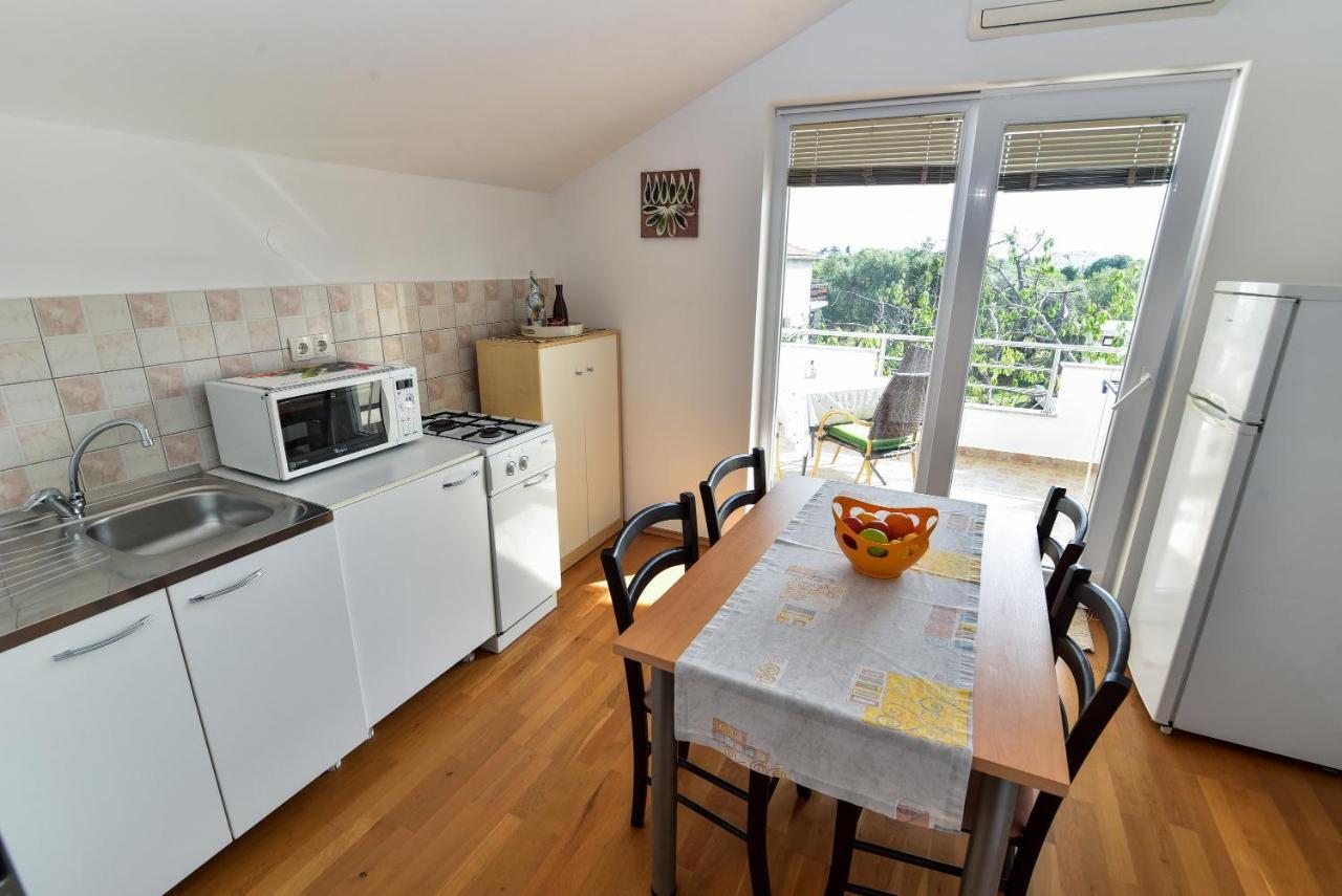 Nena Apartamento Sukošan Exterior foto
